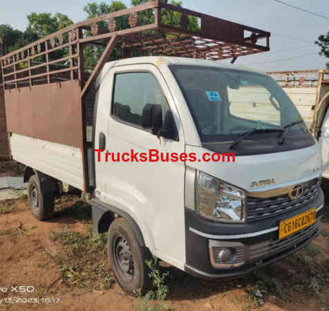 Tata Intra V30 