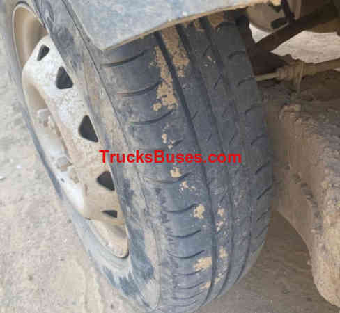 Mahindra Jeeto Mini Truck Images