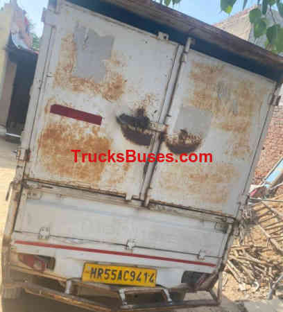 Mahindra Jeeto Mini Truck Images