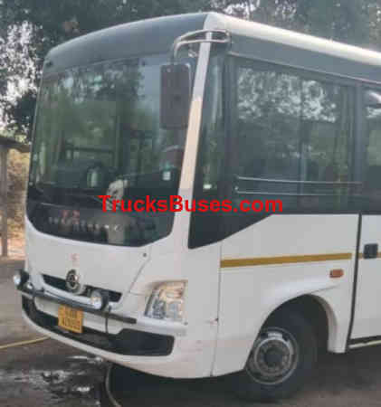 BharatBenz 917 image 2