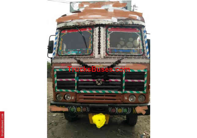 Ashok Leyland 2214 