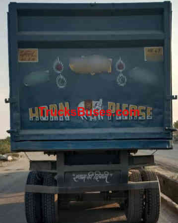 BharatBenz 4928 image 2