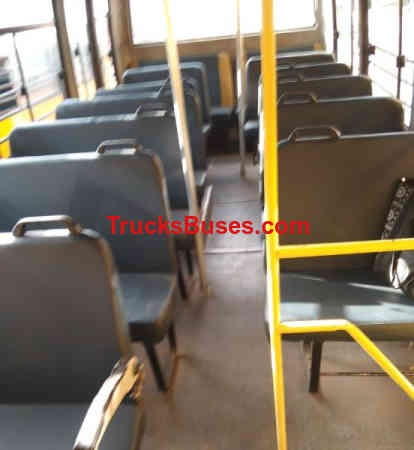 Eicher 10.90L Images