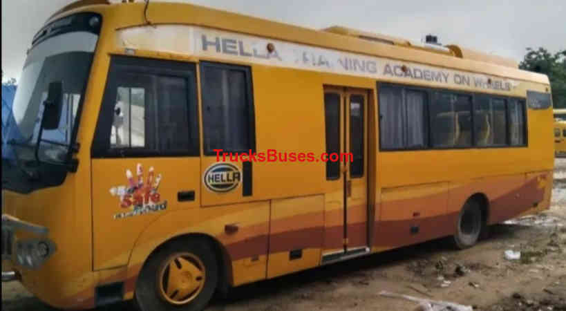 SML Isuzu Prestige Images