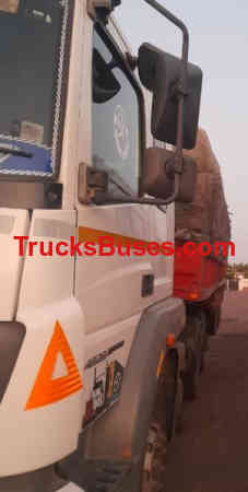 BharatBenz 4928 image 3