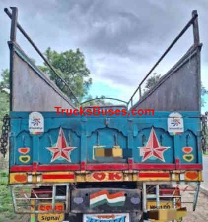 Mahindra Blazo 37 Images