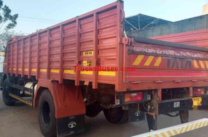Tata 1512 Images