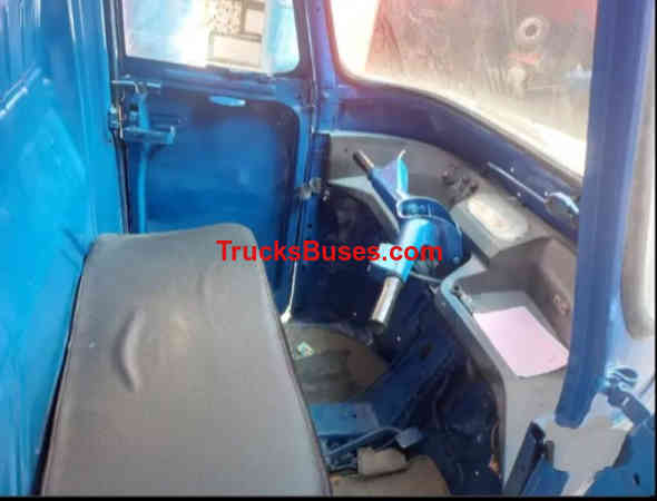 Piaggio Ape XTRA Images