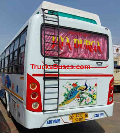 Eicher 10.90L Images