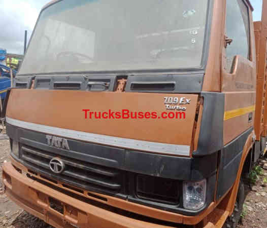Tata 709 Images