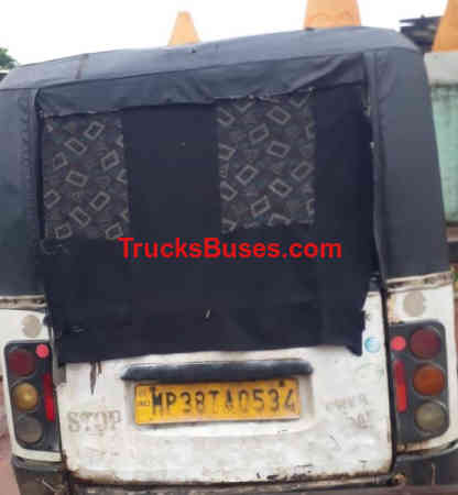 Tata Magic Express Images