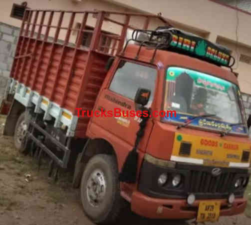 Mahindra Jayo Images