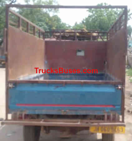 Tata Intra V30 Images