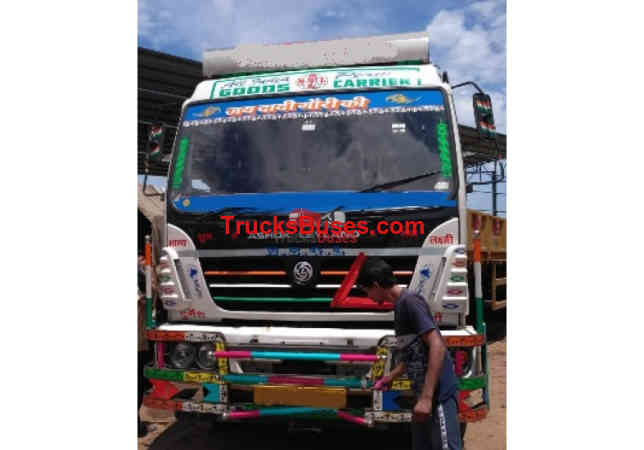 Ashok Leyland 4019 
