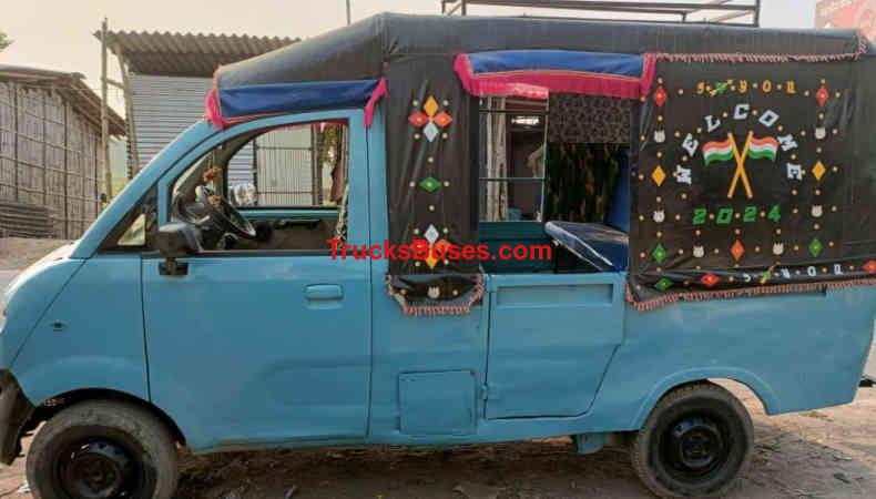 Mahindra Jeeto Mini Truck Images