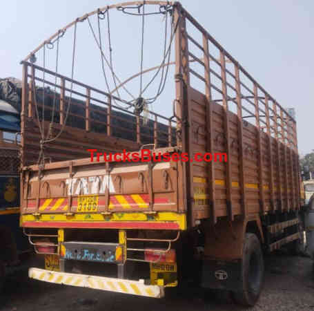 Tata 1109 Images