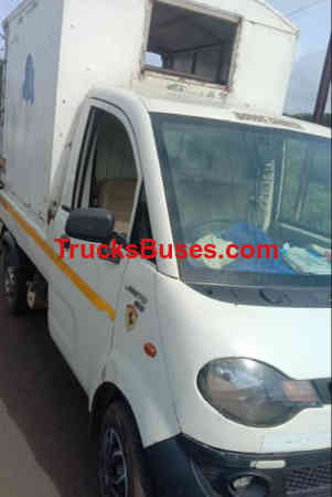 Mahindra Jeeto Mini Truck Images