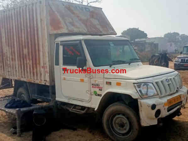 Mahindra Bolero Maxi Truck Plus Images