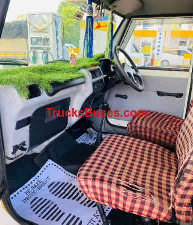 Mahindra Bolero Maxi Truck Plus Images