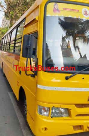 Eicher 10.90L image 2