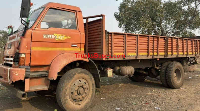 SML Isuzu Super image 2
