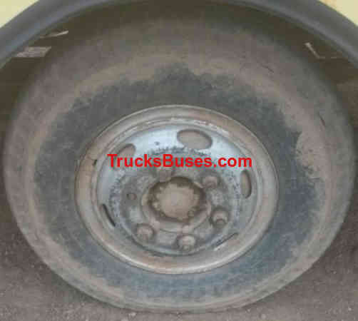 Tata LP 912 image 3
