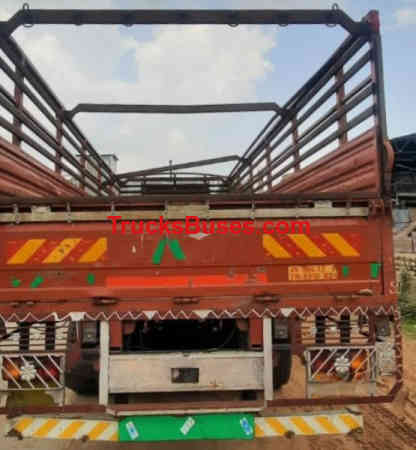 Tata Ultra T16 Images