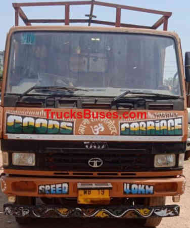 Tata 1412 image 2