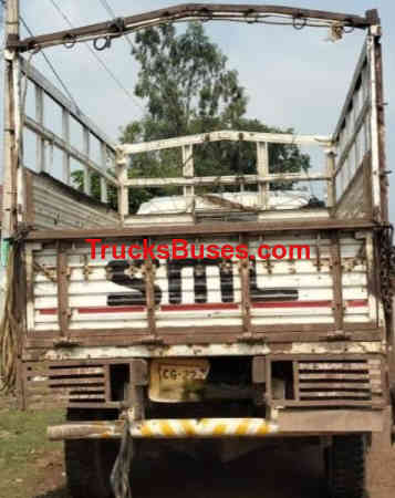 SML Isuzu Sartaj image 4