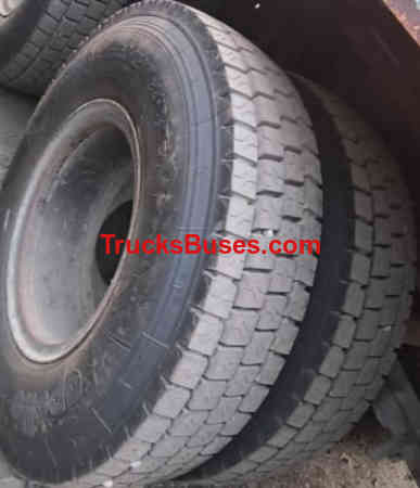 Ashok Leyland 4220 image 5