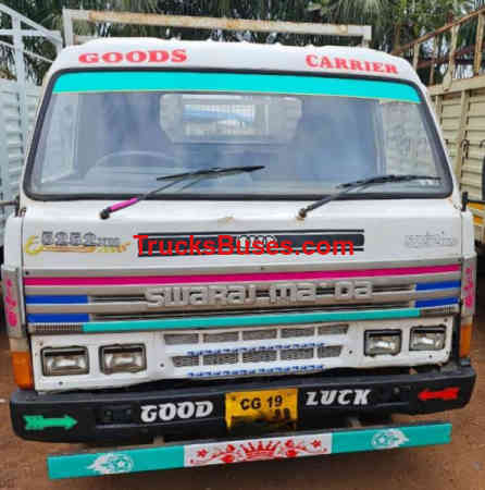 SML Isuzu Sartaj image 2