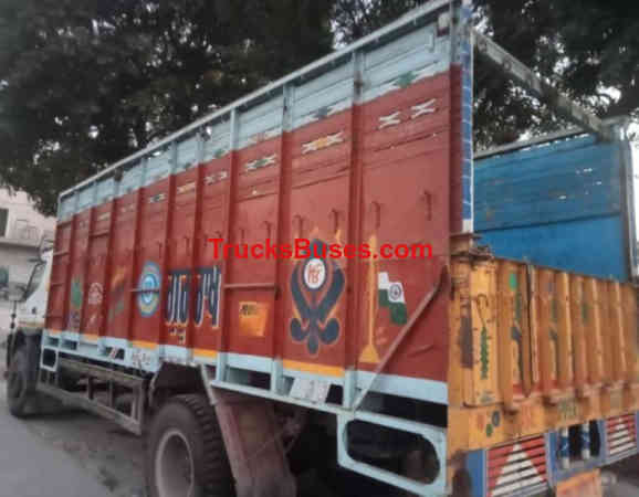 BharatBenz 1617 image 2