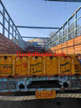 Ashok Leyland Ecomet 1214 image 3