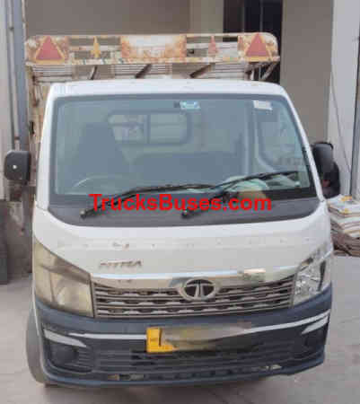 Tata Intra V10 Images