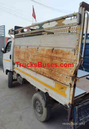 Tata Intra V10 Images