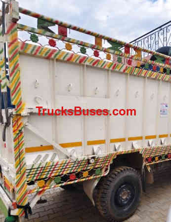 Mahindra Bolero Maxi Truck Plus Images