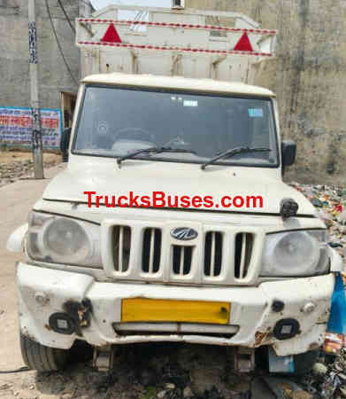 Mahindra Bolero Maxi Truck Plus Images