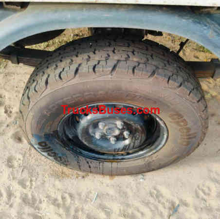 Tata Intra V50 Images