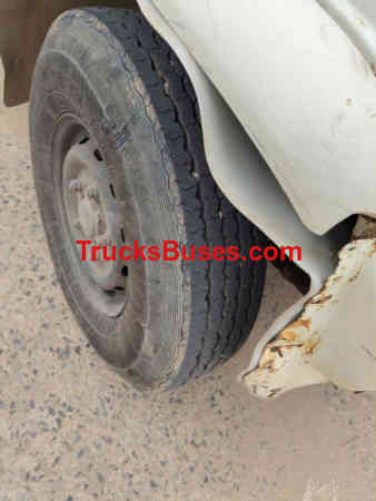 Mahindra Bolero Maxi Truck Plus Images