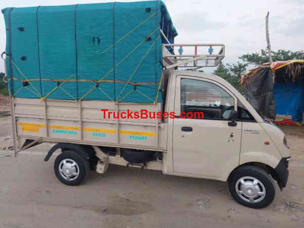 Mahindra Jeeto Mini Truck Images