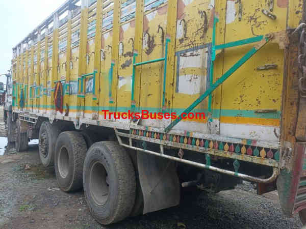 BharatBenz 3723 Images