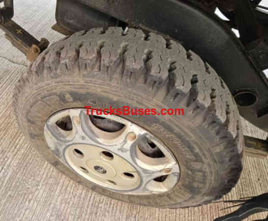 Mahindra Bolero Maxi Truck Plus Images