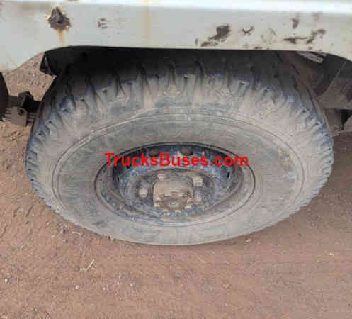 Mahindra Bolero Maxi Truck Plus Images