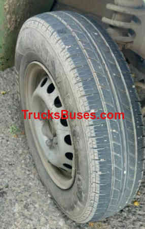 Maruti Suzuki Super Carry Images