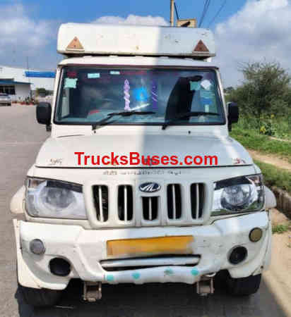 Mahindra Bolero Maxi Truck Plus Images