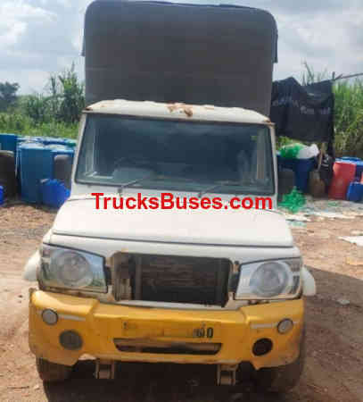 Mahindra Bolero Maxi Truck Images