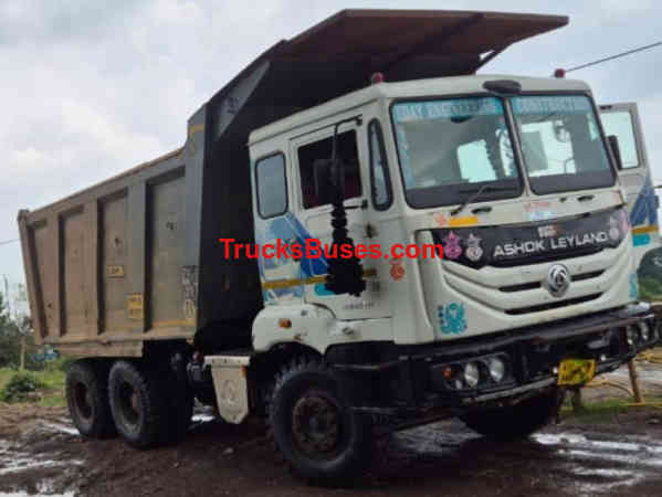 Ashok Leyland 2820 image 2