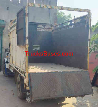 Mahindra Bolero Pickup Images