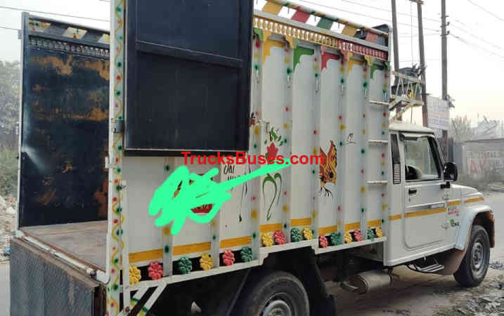 Mahindra Bolero Maxi Truck Images