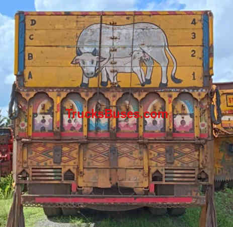 Ashok Leyland 4220 image 4